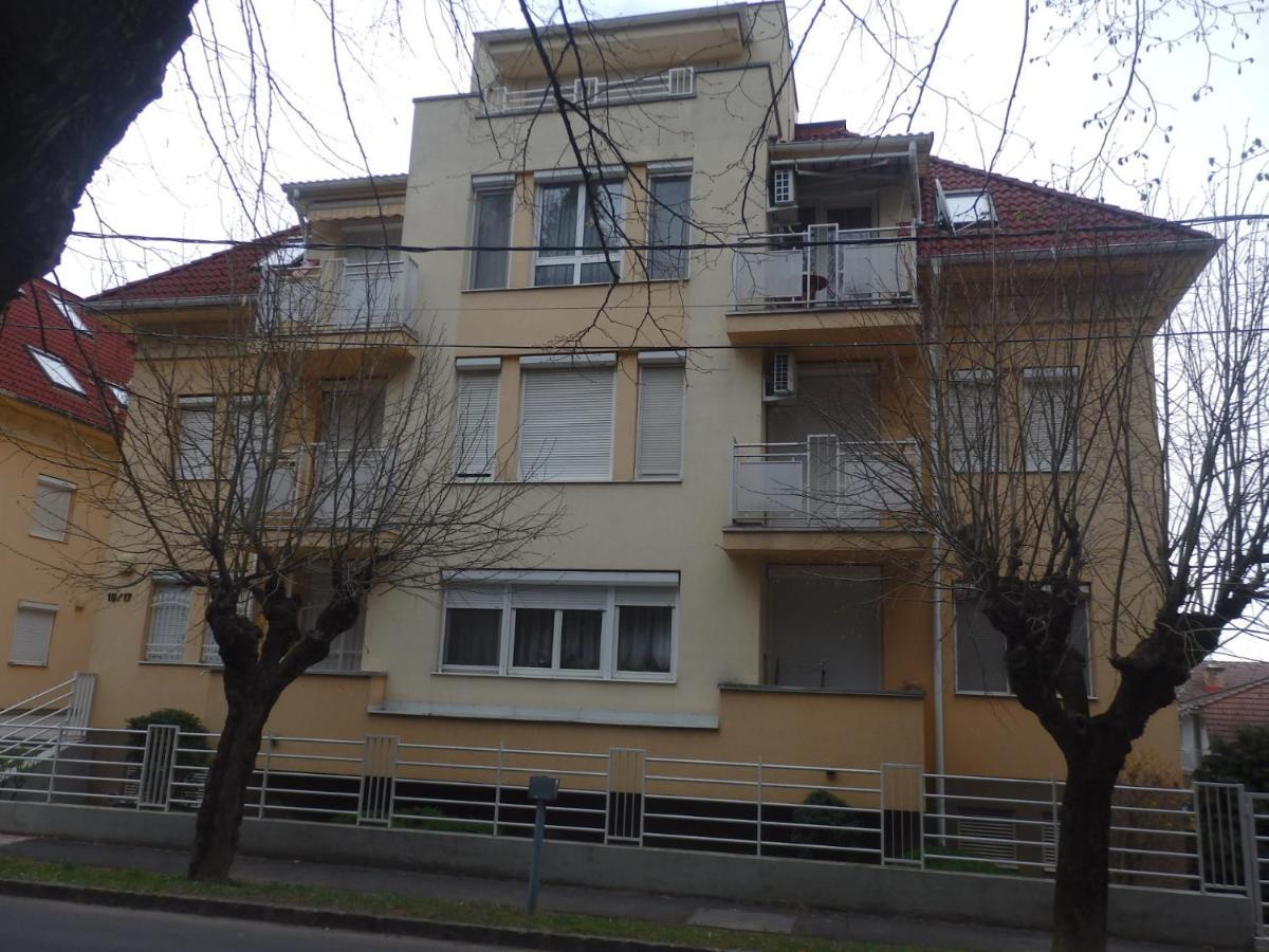 Zoe Apartman ヘーヴィーズ エクステリア 写真